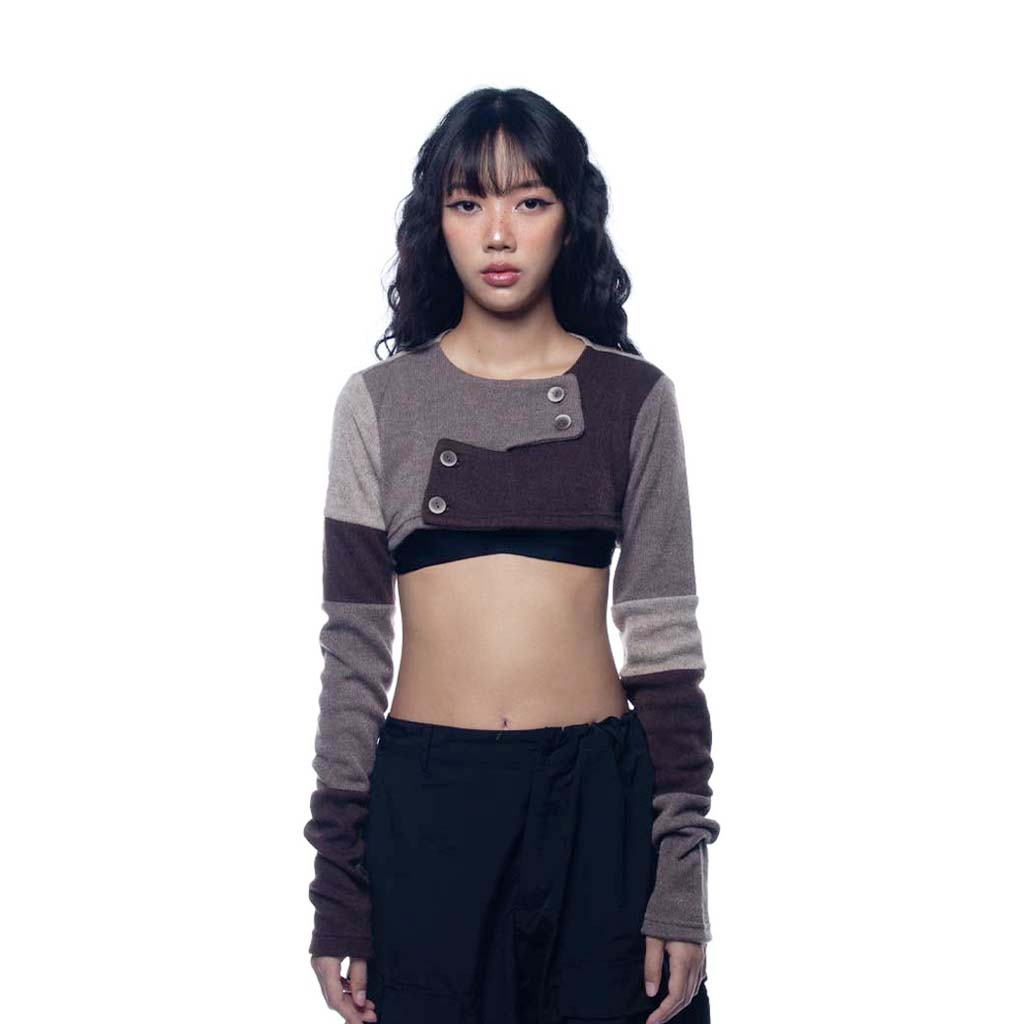 SIGNATURE CROSSOVER COLOR BLOCK CROP (BROWN)